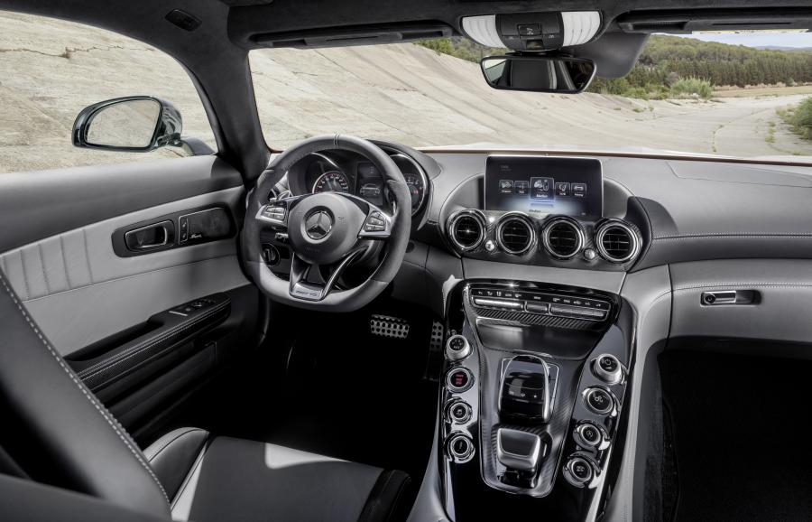  Mercedes-AMG GT 2014 года  (фото 51 из 139)
